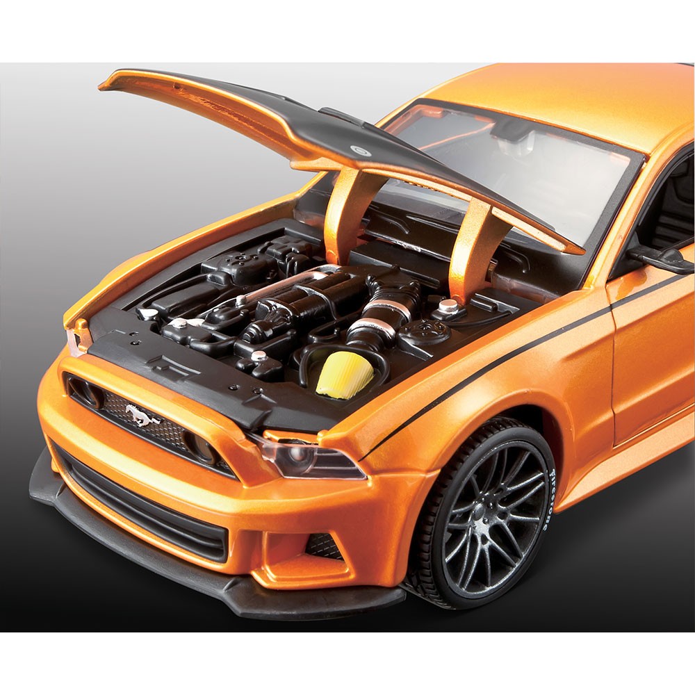 MAISTO ASSEMBLY LINE Кола за сглобяване FORD MUSTANG STREET RACER 39127