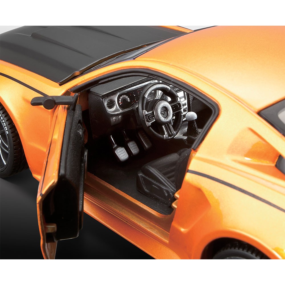 MAISTO ASSEMBLY LINE Кола за сглобяване FORD MUSTANG STREET RACER 39127