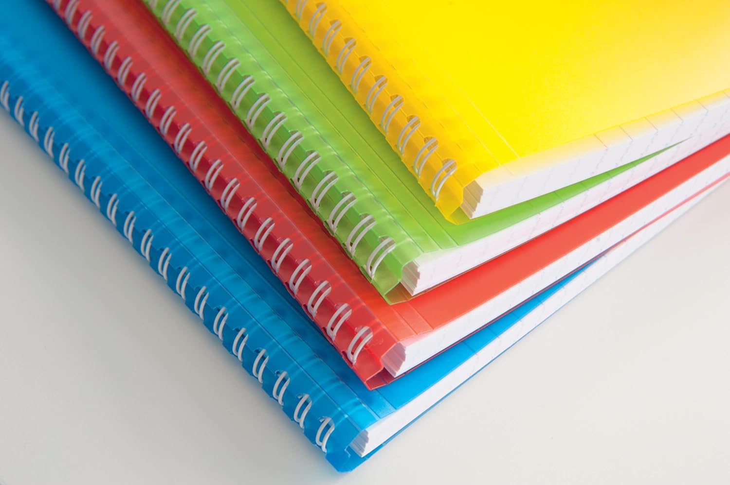 Тетрадка със спирала Clairefontaine Koverbook, А4+, 80 л., линиран офсет 90 г, PP подвързия, циклама